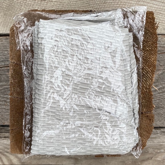 Bliss Body booty enhancing legging - Picture 2 of 3